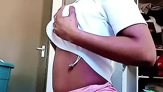 Seksi dans seni sevdiğim günün tadını çıkarıyor