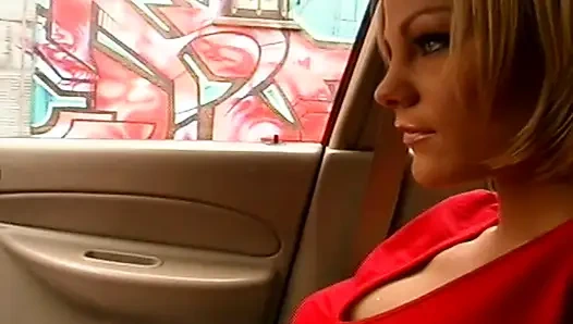 Motorhaube, hämmernde blonde schlampe kommt hart