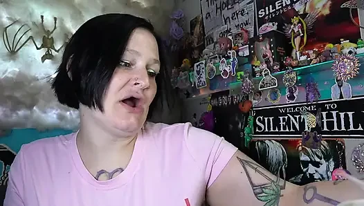Dani Eats Ramen Without Their Dentures