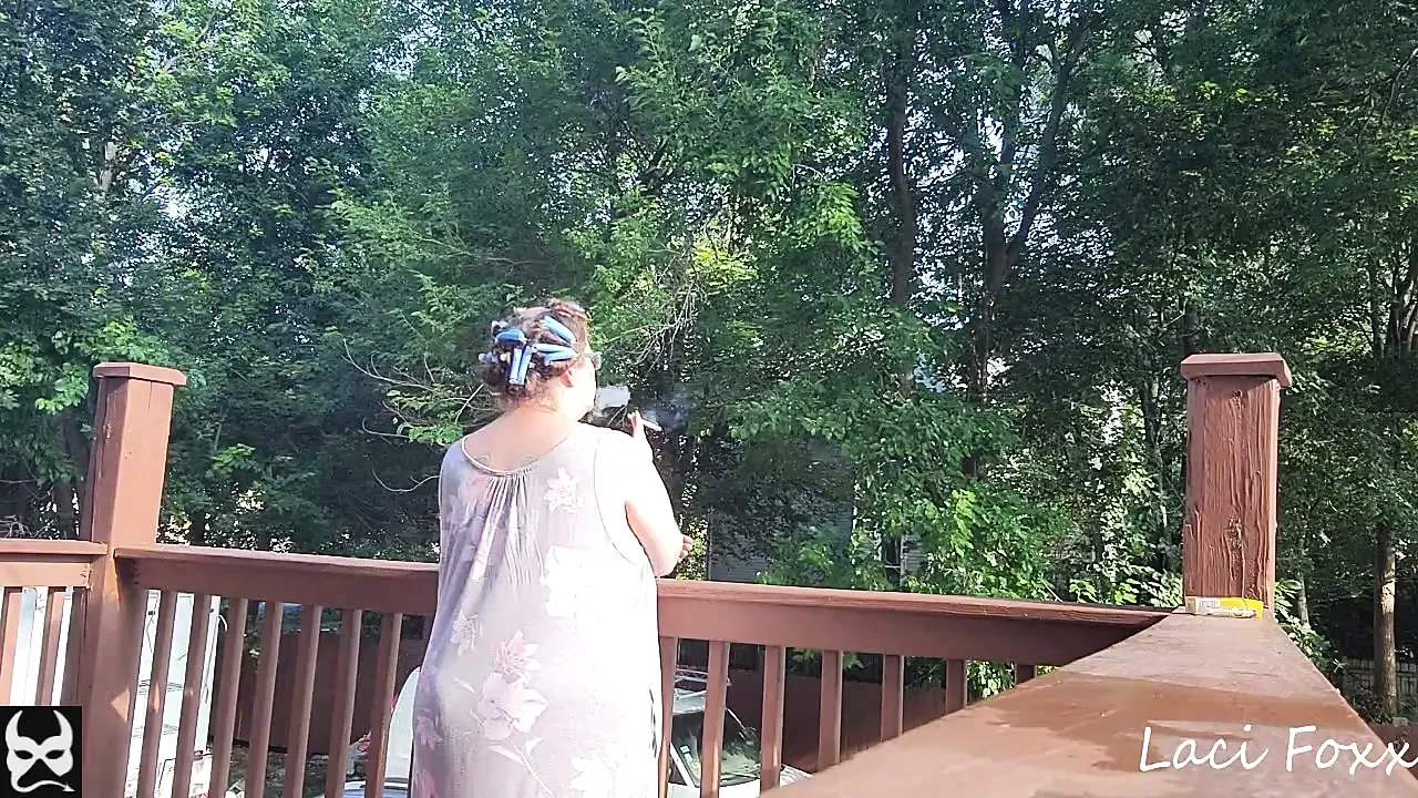 Ma's Smokin' in Curlers