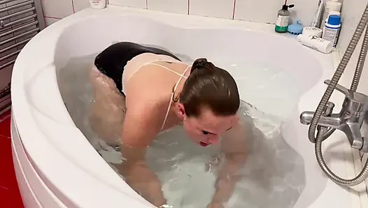 Real Estate Agent Is Getting Dunked Underwater by a Prospective Buyer While She Trying to Sell Him a House
