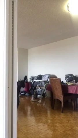 Twerking and cleavage