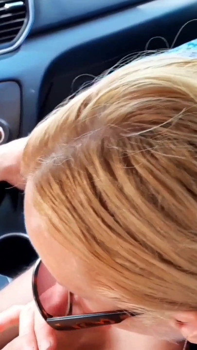 Selena's Feet Posing and Blowjob in a Car