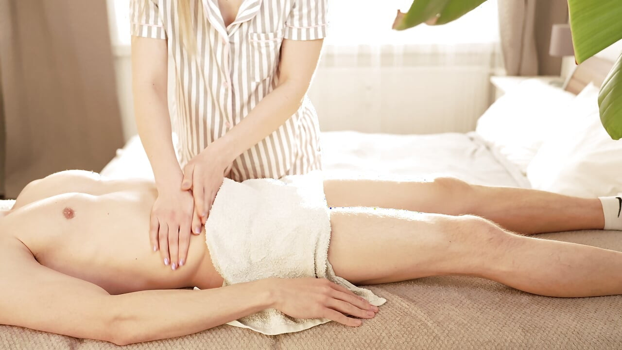Sensual quente final feliz, massagem com sexo incrível