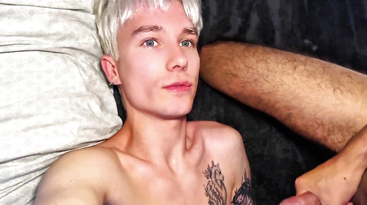 Twink fucking, deep throat, facials