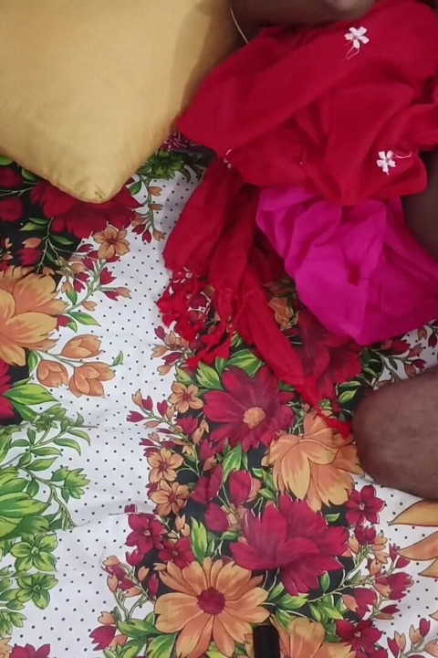 Indian Bhabhi Red Traditional Dress Intimate Sex with Devar - Homemade