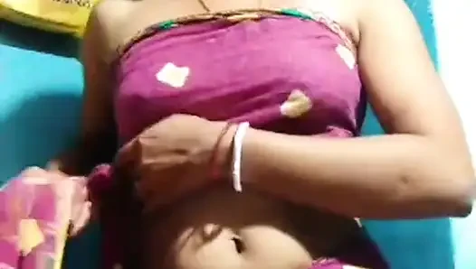 Mandi sambil bugil di rumah