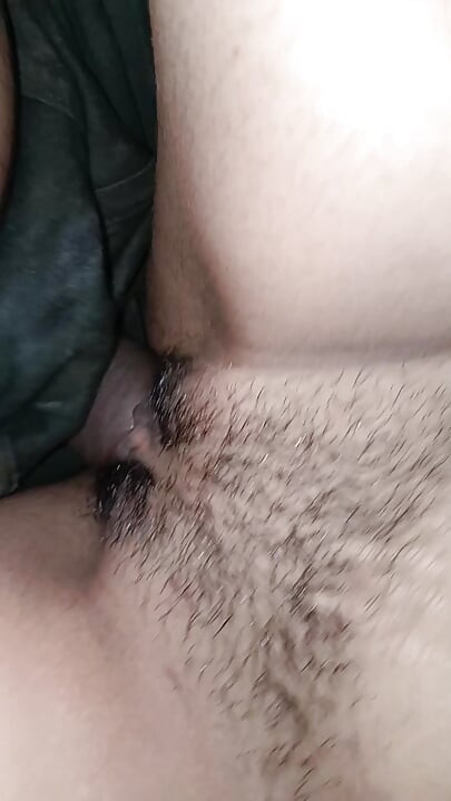 Cunhada sexy, gostei imenso, o que hei-de dizer, a cona estava tão molhada, fiquei louco.