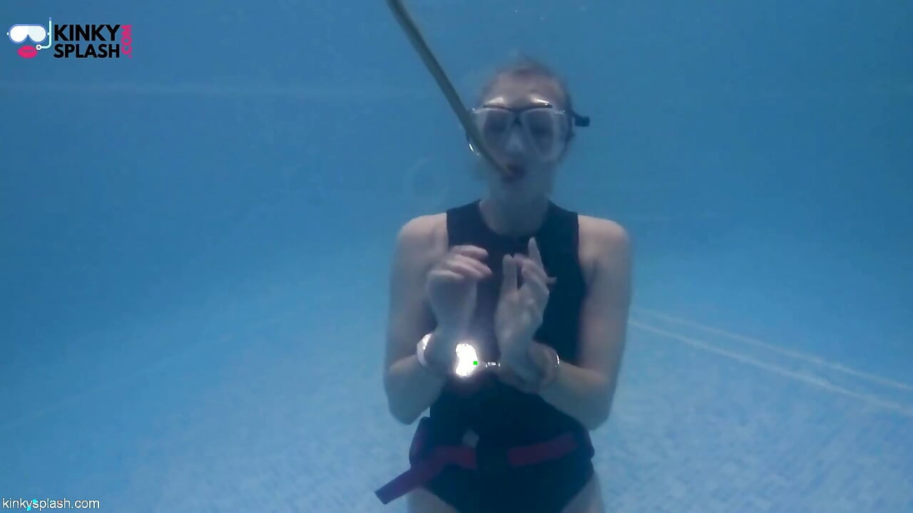 Underwater Bondage, Kink & Cum in My Tight Wetsuit