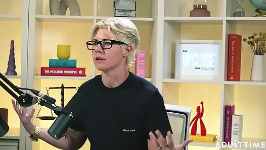 Khloe Kingsley: Сквирт на камеру и красные флаги
