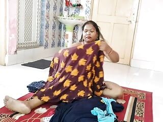 Indian Housewife Sexy Show 2