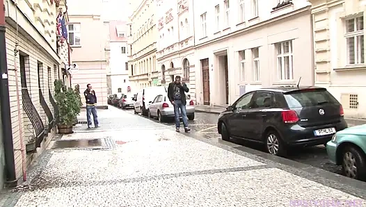 Willst du meine ehefrau ficken oder meinen schwanz?