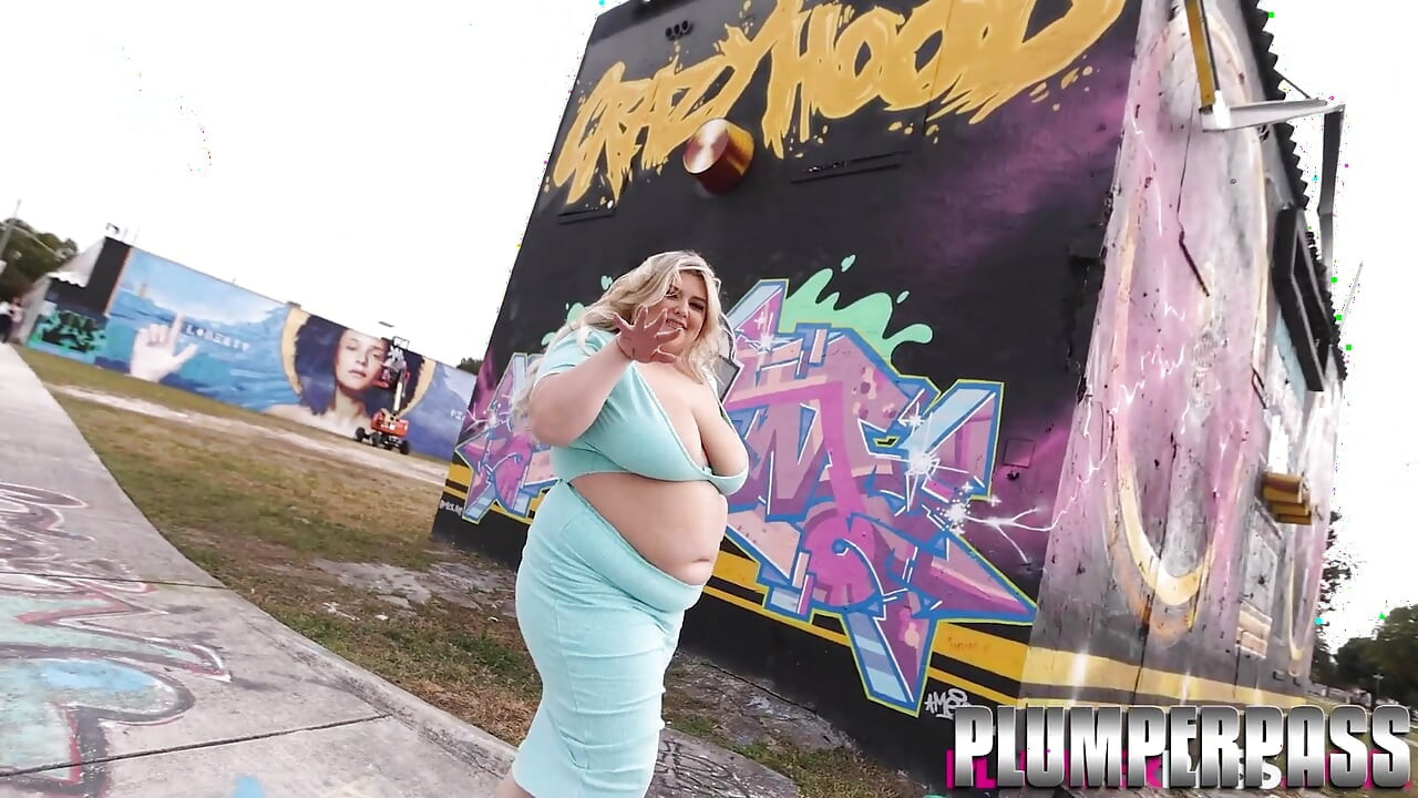 สาวสวยตัวใหญ่ผมบลอนด์ท้องใหญ่ขี่ควยใหญ่