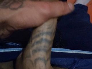 Tatuagem no pau revisada