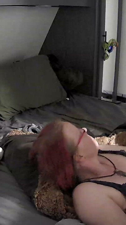 A quick cum dump in my wet pussy | Clip 2