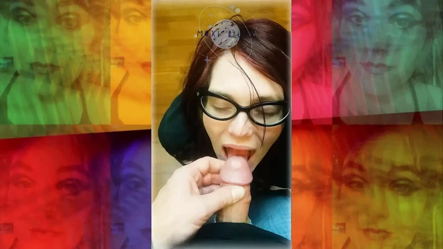 Almost Caught! Moxi's Quick Kitchen BJ - MoxiBluez