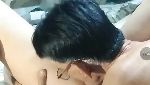 Sebelum dia meninggalkanku kita bercinta