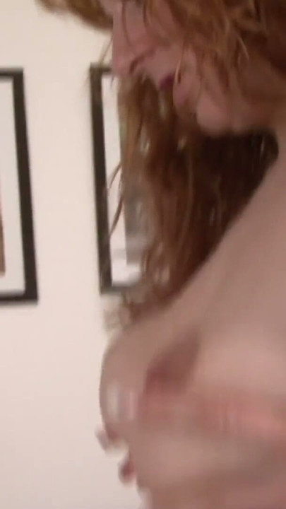 Rothaarige milf mit haariger Pussy laesst sich hart ficken | Clip 1