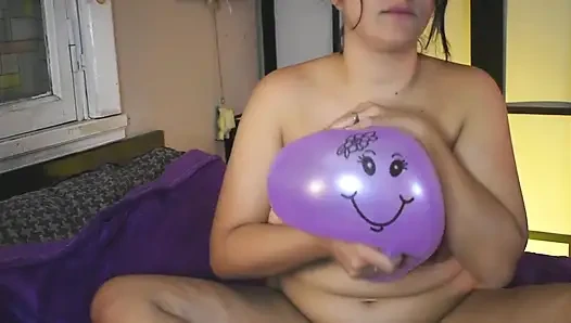 Squeeze and Grind Emoji Balloons Until Pop - Bunny Looner
