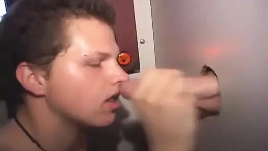 Eşcinsel dilsiz kameraman occk n gloryhole boners emiyor!