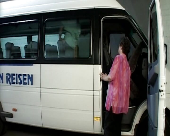 Nineler: edepsiz sikişen yaşlı amcıklar #1- Almanca konuşuluyor