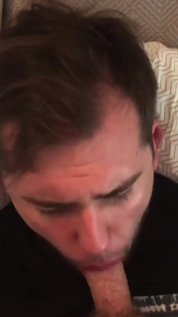 第一人称视角：肮脏的口头爸爸把他的鸡巴喂给一个fag | 短片 1