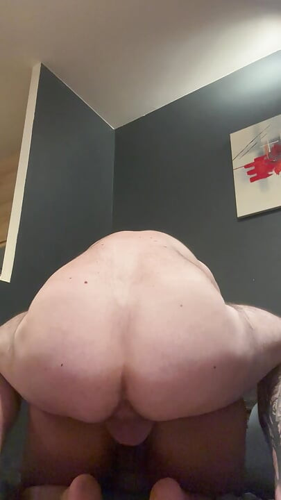 Λατίνα που λατρεύει το πρωκτικό