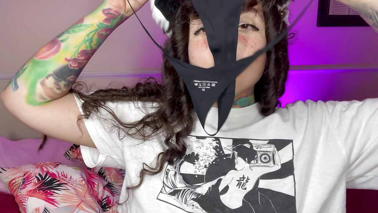 Smell My Dirty Panties with Me