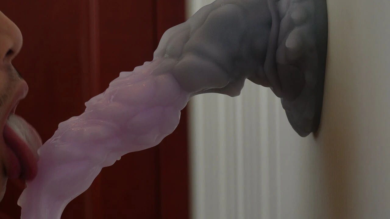 Latihan pakai dildo nothosaur dragon ukuran L-ku (10,6 in)