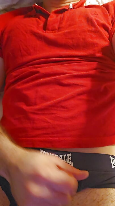 Jerking off in bed thinking of my gym crush