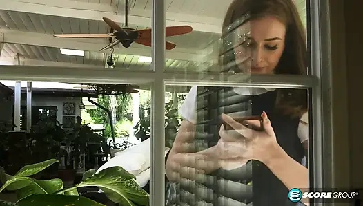 Üniversiteli kız Danni Rivers'ın tipi nedir? Büyük, sert yaraklı yaşlı bir adam