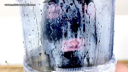 Domina, herrin, april - sklave in der flasche