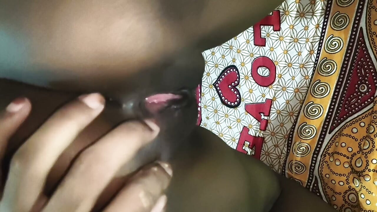 Aaj apni girlfriend ko ghar bulaya aur uski pyaas bujhaai