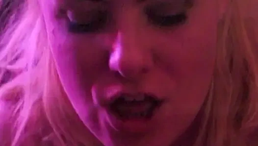 Wilde Taxifahrt: Heiße Nächte und Verführung