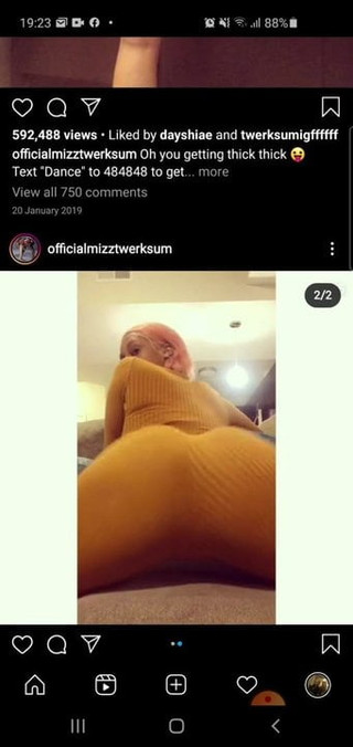 MizzTwerksum shaking ass compilation