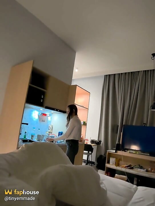 POV Teen Tinyemmade in a Hotel Room, Pussy Licked and Fucked with Bukkake