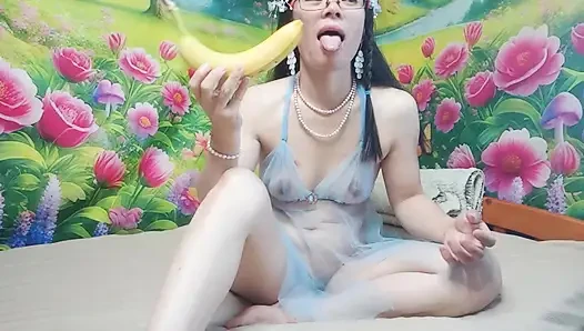 große banane fickt mein kleines arschloch