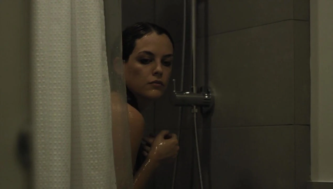 Riley Keough - « L'expérience de la copine » s1e04 04