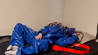 Nov 15 2025 - slvrbrboy के भारी पीवीसी सीवर कर्मचारी के साथ एकल सांस लेने का मज़ा और मेरा पीवीसी समग्र