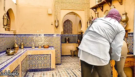 Saudi Husband and Iranian wife bang in Kitchen