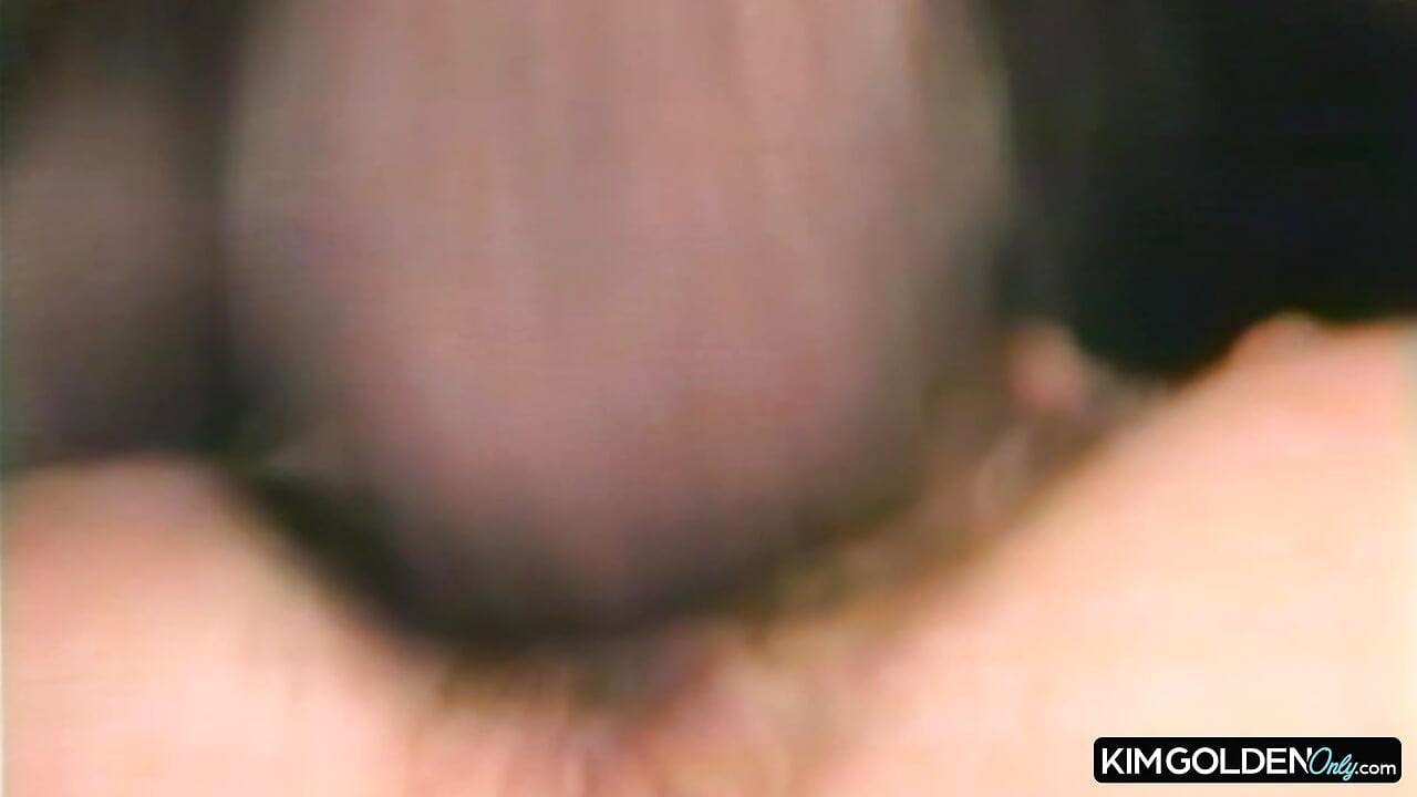 Heisse Gurken-Spielchen und tiefer Blowjob