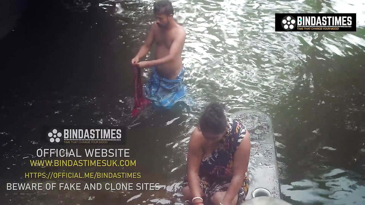 Big Milf Dhoban fucks in the outdoor pool and play with mud