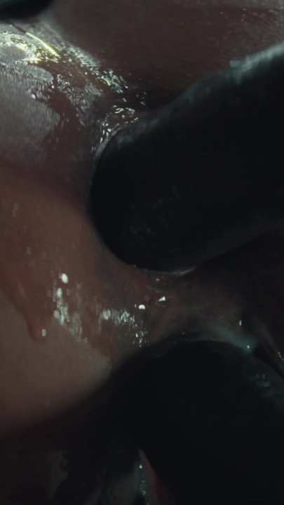 Monster Sex - Alien Monsters Fuck Sexy Latina Girl Anal