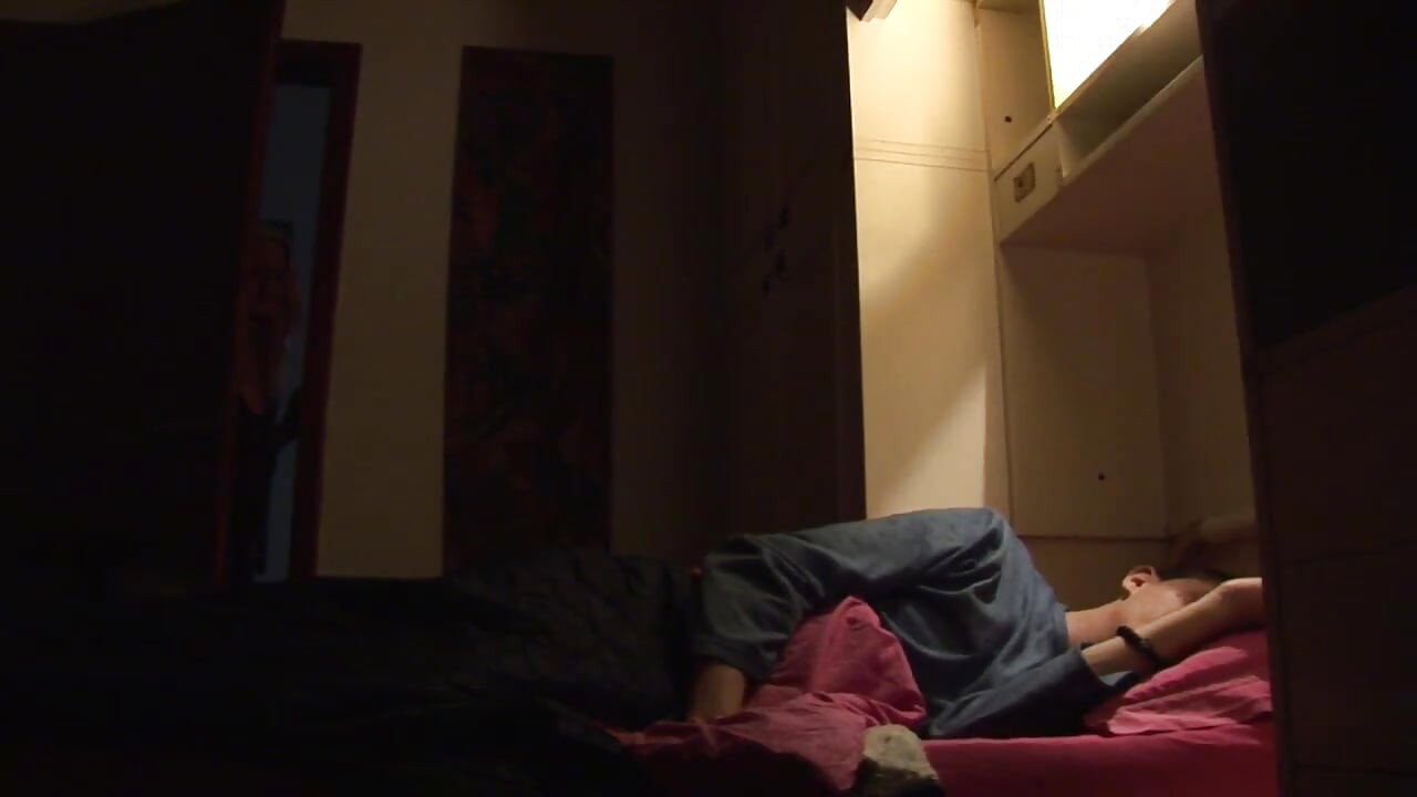 Stiefmoeder hunkert naar mijn pik!