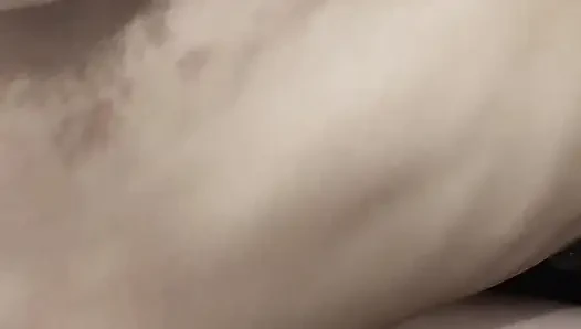 Aku ngentot ibu tiri latinaku yang hot sampai dia crot banyak banget - rekaman seks