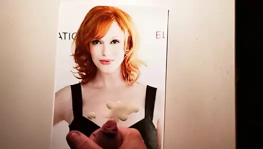 Christina Hendricks boşalma anısına 5
