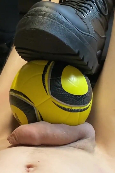 Testicles Under Storm! Baseball Bat, Tennis Ball Launcher, Kicking, Stomping and More - Dave Moon - Jennifer - Bbusting