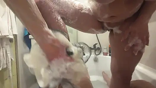 Beste stiefschwester aller zeiten mit mir in der dusche nach schmutzigen sex