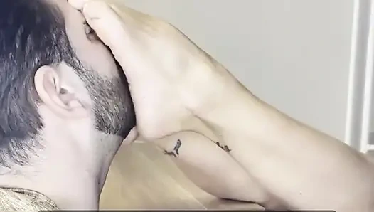 Kecanduan kaki valeria - mengendus kaki yang intens (bagian 2)