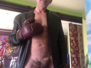 Stripping and stroking in leather